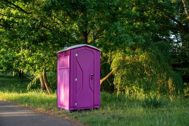 Best Portable restroom solutions  in Center Point, AL